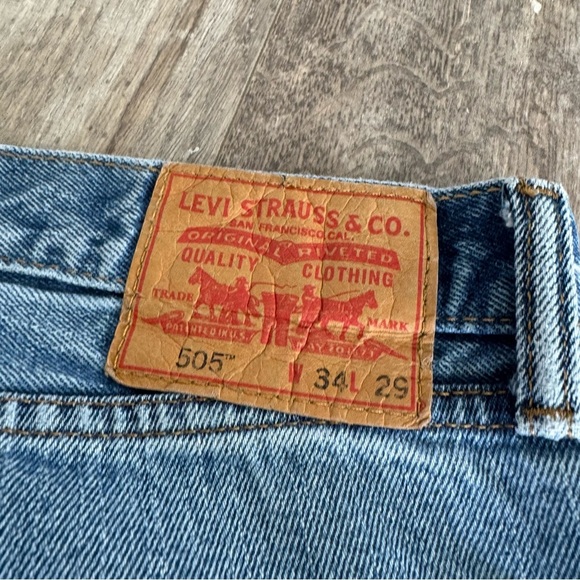 Levi's 505 Straight Leg “Lived In” Jeans 34 x 29 - Picture 7 of 10